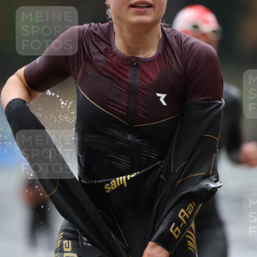 14.09.2025 - Stadtparktriathlon Michael Strokosch http://msf.ph/oto/8865883 14.09.2025 09:12:01 Schwimmen 452, 453, 460, 462, 475 meine-sportfotos.de