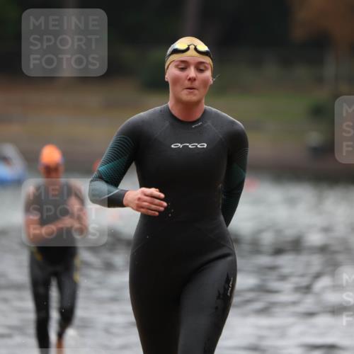 14.09.2025 - Stadtparktriathlon Michael Strokosch http://msf.ph/oto/8865886 14.09.2025 09:12:05 Schwimmen 452, 475 meine-sportfotos.de