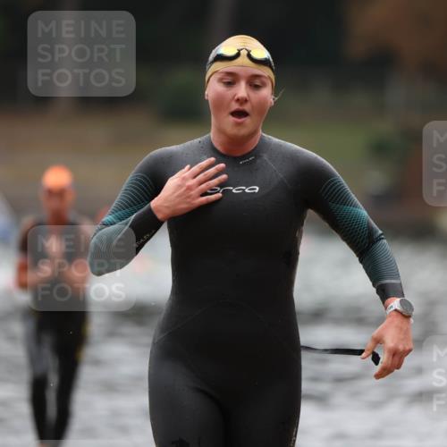 14.09.2025 - Stadtparktriathlon Michael Strokosch http://msf.ph/oto/8865891 14.09.2025 09:12:05 Schwimmen 452, 475 meine-sportfotos.de