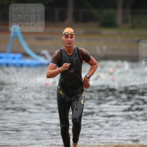 14.09.2025 - Stadtparktriathlon Michael Strokosch http://msf.ph/oto/8865897 14.09.2025 09:12:07 Schwimmen 452, 475 meine-sportfotos.de