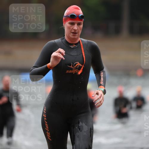 14.09.2025 - Stadtparktriathlon Michael Strokosch http://msf.ph/oto/8865928 14.09.2025 09:12:37 Schwimmen 459, 463, 467, 468, 483 meine-sportfotos.de