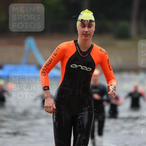14.09.2025 - Stadtparktriathlon Michael Strokosch http://msf.ph/oto/8865973 14.09.2025 09:12:53 Schwimmen 468, 474, 494 meine-sportfotos.de