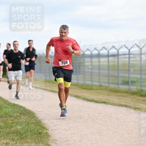 14.09.2025 - Airport Race Dr. Thomas Lammeyer http://msf.ph/oto/8865974 14.09.2025 12:06:31 Laufen 708 meine-sportfotos.de