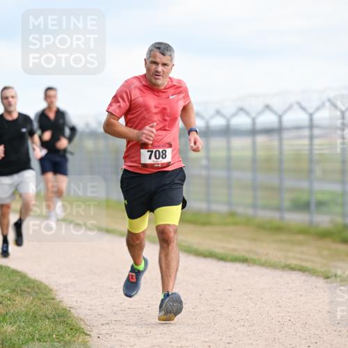 14.09.2025 - Airport Race Dr. Thomas Lammeyer http://msf.ph/oto/8865982 14.09.2025 12:06:31 Laufen 708 meine-sportfotos.de