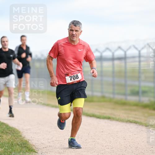 14.09.2025 - Airport Race Dr. Thomas Lammeyer http://msf.ph/oto/8865985 14.09.2025 12:06:31 Laufen 708 meine-sportfotos.de