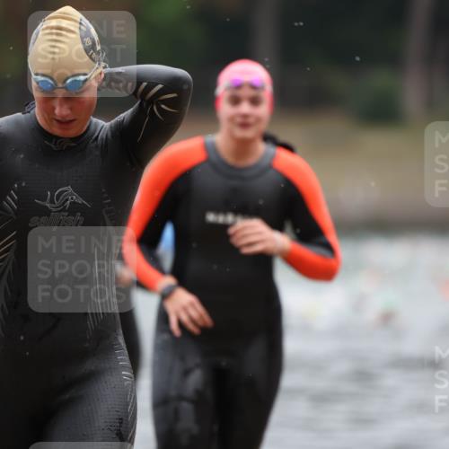 14.09.2025 - Stadtparktriathlon Michael Strokosch http://msf.ph/oto/8866040 14.09.2025 09:13:19 Schwimmen 471, 472, 479, 481 meine-sportfotos.de