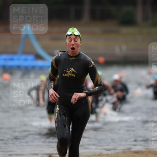 14.09.2025 - Stadtparktriathlon Michael Strokosch http://msf.ph/oto/8866065 14.09.2025 09:13:32 Schwimmen 438, 503 meine-sportfotos.de