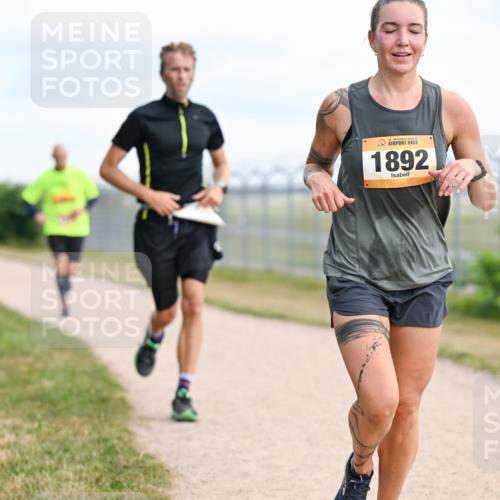 14.09.2025 - Airport Race Dr. Thomas Lammeyer http://msf.ph/oto/8866157 14.09.2025 12:06:45 Laufen 1892 meine-sportfotos.de