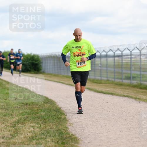 14.09.2025 - Airport Race Dr. Thomas Lammeyer http://msf.ph/oto/8866168 14.09.2025 12:06:48 Laufen 1956 meine-sportfotos.de