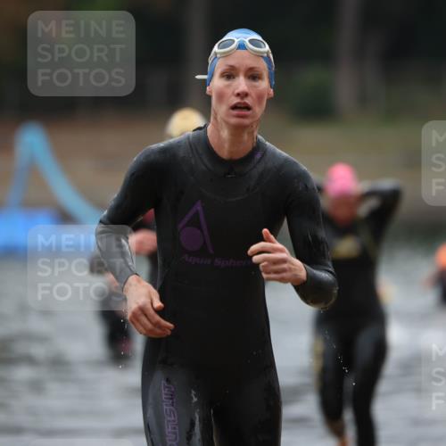 14.09.2025 - Stadtparktriathlon Michael Strokosch http://msf.ph/oto/8866174 14.09.2025 09:14:20 Schwimmen 469, 495, 500, 506 meine-sportfotos.de