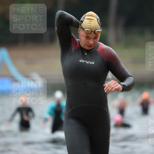 14.09.2025 - Stadtparktriathlon Michael Strokosch http://msf.ph/oto/8866178 14.09.2025 09:14:21 Schwimmen 469, 495, 500, 506 meine-sportfotos.de