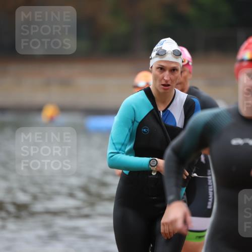 14.09.2025 - Stadtparktriathlon Michael Strokosch http://msf.ph/oto/8866222 14.09.2025 09:14:35 Schwimmen 445, 447, 448, 450, 458, 477 meine-sportfotos.de