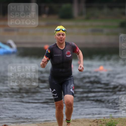 14.09.2025 - Stadtparktriathlon Michael Strokosch http://msf.ph/oto/8866283 14.09.2025 09:16:08 Schwimmen 446 meine-sportfotos.de
