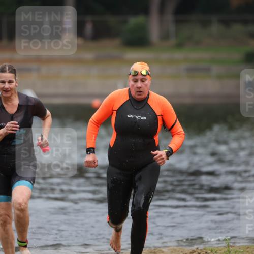 14.09.2025 - Stadtparktriathlon Michael Strokosch http://msf.ph/oto/8866311 14.09.2025 09:16:37 Schwimmen 440, 504 meine-sportfotos.de