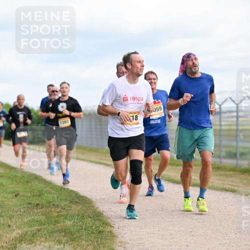 14.09.2025 - Airport Race Dr. Thomas Lammeyer http://msf.ph/oto/8866313 14.09.2025 12:07:03 Laufen 059, 1054, 1392, 18 meine-sportfotos.de