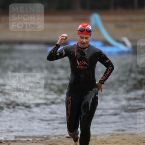 14.09.2025 - Stadtparktriathlon Michael Strokosch http://msf.ph/oto/8866348 14.09.2025 09:17:01 Schwimmen 465 meine-sportfotos.de