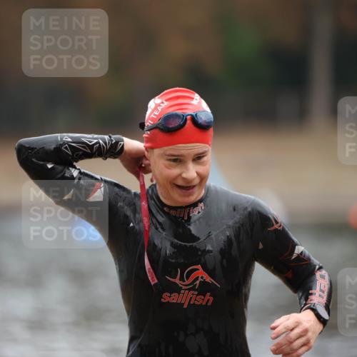 14.09.2025 - Stadtparktriathlon Michael Strokosch http://msf.ph/oto/8866359 14.09.2025 09:17:04 Schwimmen 465 meine-sportfotos.de