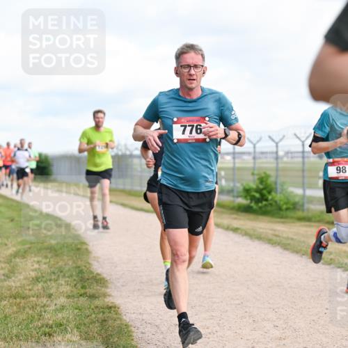 14.09.2025 - Airport Race Dr. Thomas Lammeyer http://msf.ph/oto/8866520 14.09.2025 12:07:16 Laufen 776, 98 meine-sportfotos.de