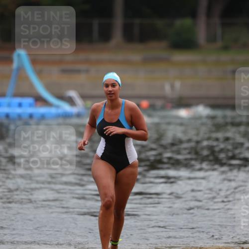 14.09.2025 - Stadtparktriathlon Michael Strokosch http://msf.ph/oto/8866532 14.09.2025 09:44:21 Schwimmen 512 meine-sportfotos.de