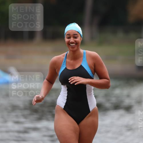 14.09.2025 - Stadtparktriathlon Michael Strokosch http://msf.ph/oto/8866540 14.09.2025 09:44:24 Schwimmen 512 meine-sportfotos.de