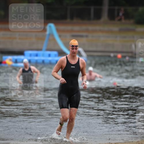 14.09.2025 - Stadtparktriathlon Michael Strokosch http://msf.ph/oto/8866577 14.09.2025 09:45:25 Schwimmen 537 meine-sportfotos.de