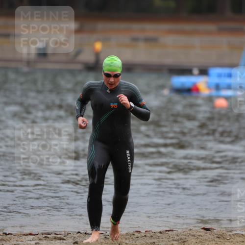 14.09.2025 - Stadtparktriathlon Michael Strokosch http://msf.ph/oto/8866649 14.09.2025 09:45:54 Schwimmen 528, 533, 604 meine-sportfotos.de