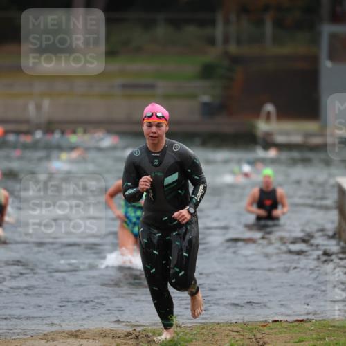 14.09.2025 - Stadtparktriathlon Michael Strokosch http://msf.ph/oto/8866667 14.09.2025 09:46:18 Schwimmen 511, 594, 610 meine-sportfotos.de
