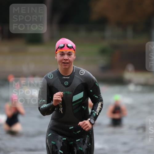 14.09.2025 - Stadtparktriathlon Michael Strokosch http://msf.ph/oto/8866681 14.09.2025 09:46:20 Schwimmen 511, 594, 610 meine-sportfotos.de