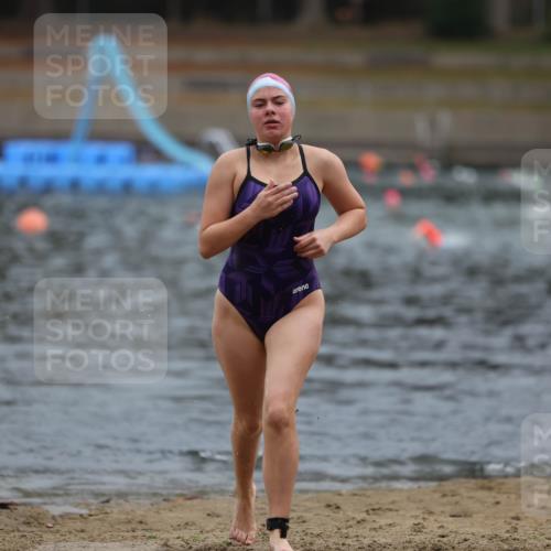 14.09.2025 - Stadtparktriathlon Michael Strokosch http://msf.ph/oto/8866722 14.09.2025 09:46:32 Schwimmen 511, 596, 620 meine-sportfotos.de