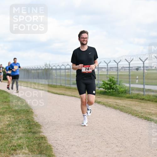14.09.2025 - Airport Race Dr. Thomas Lammeyer http://msf.ph/oto/8866726 14.09.2025 12:07:28 Laufen 74 meine-sportfotos.de