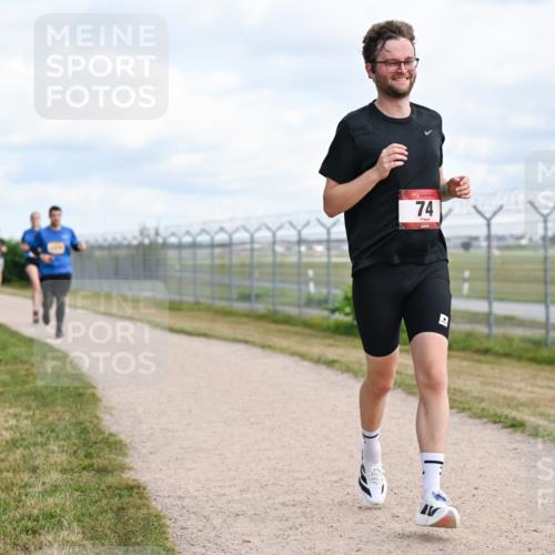 14.09.2025 - Airport Race Dr. Thomas Lammeyer http://msf.ph/oto/8866741 14.09.2025 12:07:29 Laufen 74 meine-sportfotos.de