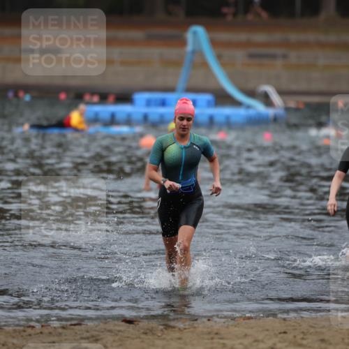 14.09.2025 - Stadtparktriathlon Michael Strokosch http://msf.ph/oto/8866806 14.09.2025 09:47:24 Schwimmen 509, 526, 541 meine-sportfotos.de