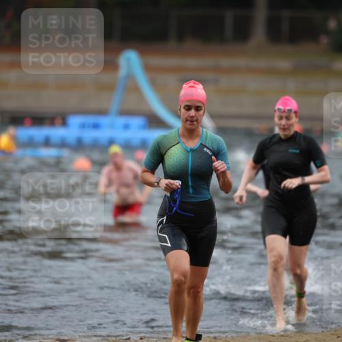 14.09.2025 - Stadtparktriathlon Michael Strokosch http://msf.ph/oto/8866811 14.09.2025 09:47:26 Schwimmen 509, 526, 541 meine-sportfotos.de