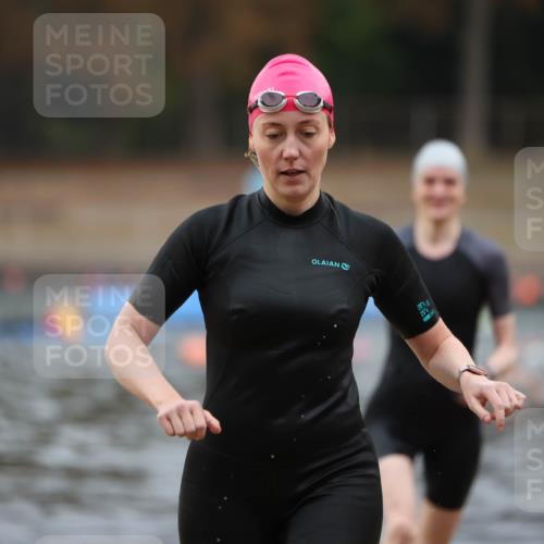 14.09.2025 - Stadtparktriathlon Michael Strokosch http://msf.ph/oto/8866829 14.09.2025 09:47:31 Schwimmen 509, 526, 541 meine-sportfotos.de