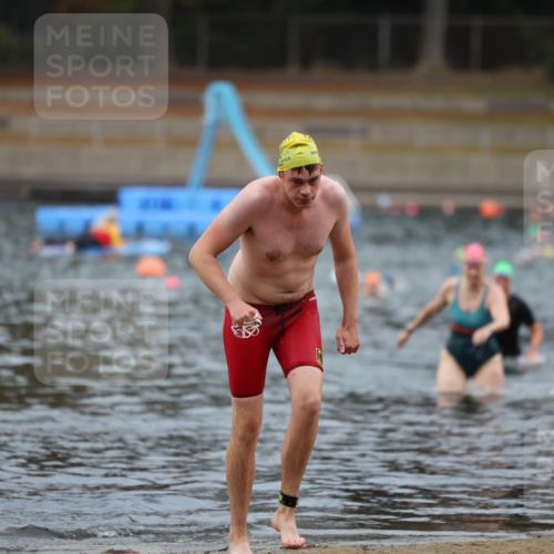 14.09.2025 - Stadtparktriathlon Michael Strokosch http://msf.ph/oto/8866846 14.09.2025 09:47:43 Schwimmen 606 meine-sportfotos.de