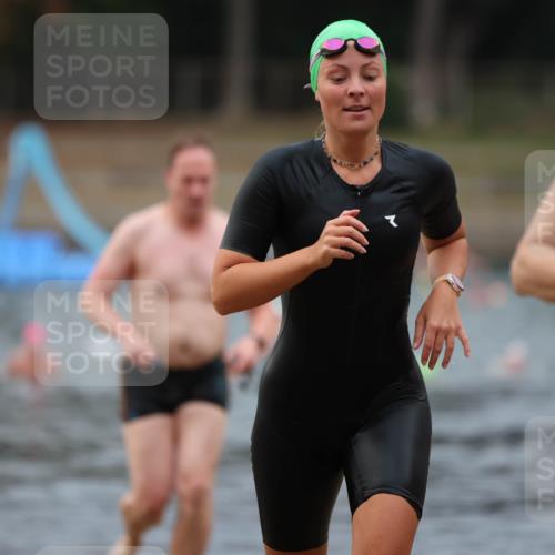 14.09.2025 - Stadtparktriathlon Michael Strokosch http://msf.ph/oto/8866866 14.09.2025 09:47:57 Schwimmen 608, 609, 616, 660 meine-sportfotos.de
