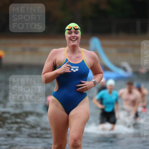 14.09.2025 - Stadtparktriathlon Michael Strokosch http://msf.ph/oto/8866887 14.09.2025 09:48:07 Schwimmen 514, 555, 576, 616 meine-sportfotos.de
