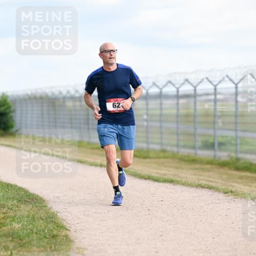 14.09.2025 - Airport Race Dr. Thomas Lammeyer http://msf.ph/oto/8866892 14.09.2025 12:07:40 Laufen 62 meine-sportfotos.de