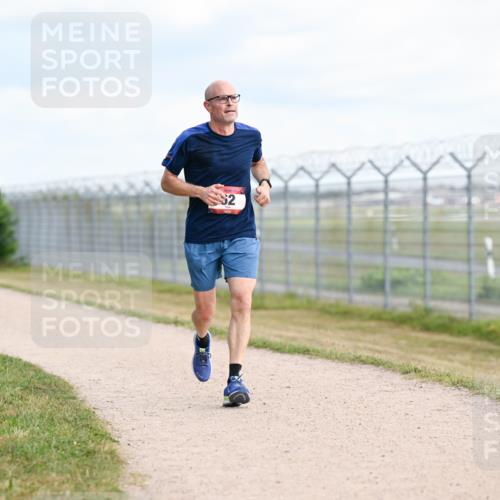 14.09.2025 - Airport Race Dr. Thomas Lammeyer http://msf.ph/oto/8866898 14.09.2025 12:07:40 Laufen 2 meine-sportfotos.de
