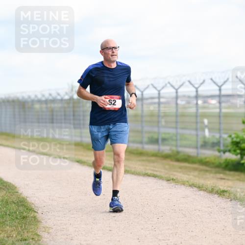 14.09.2025 - Airport Race Dr. Thomas Lammeyer http://msf.ph/oto/8866911 14.09.2025 12:07:41 Laufen 62 meine-sportfotos.de