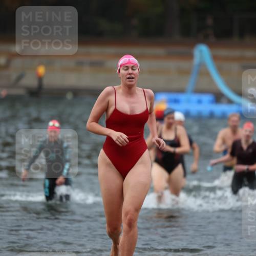 14.09.2025 - Stadtparktriathlon Michael Strokosch http://msf.ph/oto/8866912 14.09.2025 09:48:15 Schwimmen 514, 525, 529, 550, 555, 556, 573, 576, 577, 602, 614, 617 meine-sportfotos.de