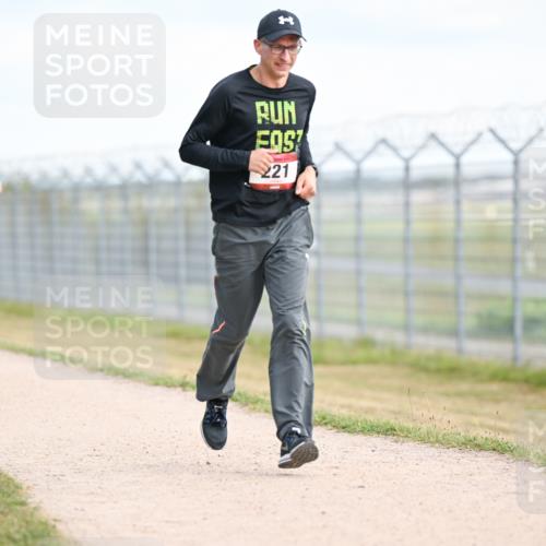 14.09.2025 - Airport Race Dr. Thomas Lammeyer http://msf.ph/oto/8866941 14.09.2025 12:07:44 Laufen 1873, 221 meine-sportfotos.de
