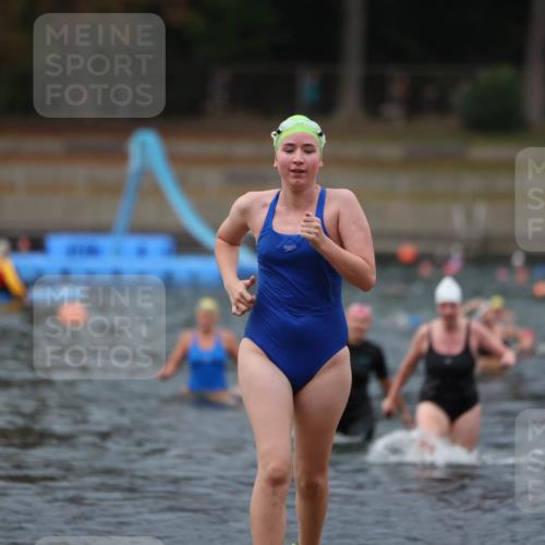14.09.2025 - Stadtparktriathlon Michael Strokosch http://msf.ph/oto/8866959 14.09.2025 09:48:32 Schwimmen 544, 618 meine-sportfotos.de