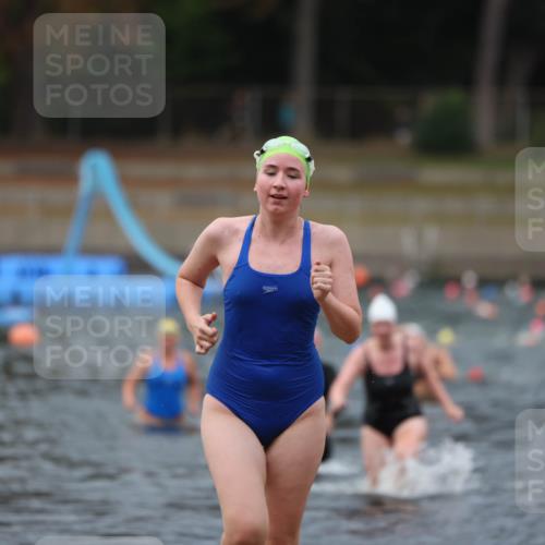 14.09.2025 - Stadtparktriathlon Michael Strokosch http://msf.ph/oto/8866962 14.09.2025 09:48:32 Schwimmen 544, 618 meine-sportfotos.de