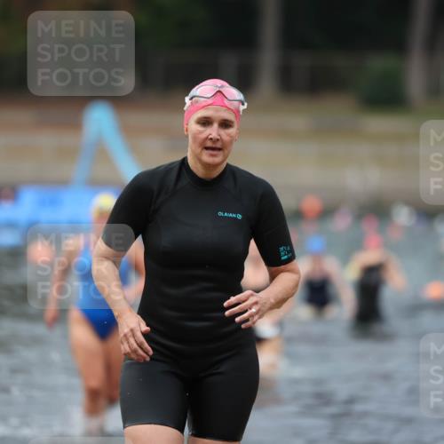 14.09.2025 - Stadtparktriathlon Michael Strokosch http://msf.ph/oto/8866988 14.09.2025 09:48:45 Schwimmen 522, 587, 591, 618 meine-sportfotos.de
