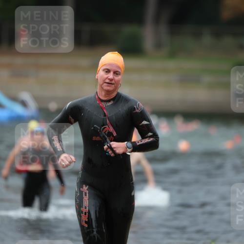 14.09.2025 - Stadtparktriathlon Michael Strokosch http://msf.ph/oto/8867041 14.09.2025 09:49:12 Schwimmen 517, 527, 557, 565, 607 meine-sportfotos.de