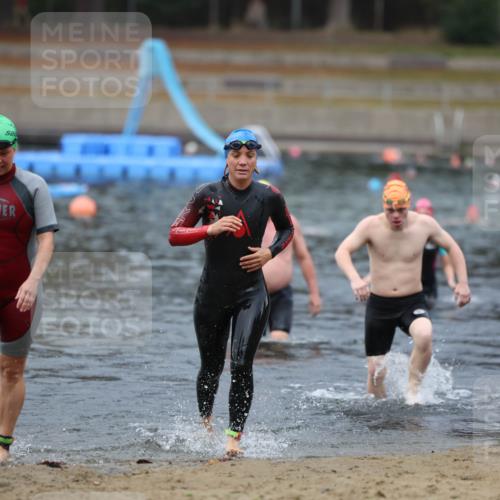 14.09.2025 - Stadtparktriathlon Michael Strokosch http://msf.ph/oto/8867052 14.09.2025 09:49:16 Schwimmen 517, 527, 565, 607 meine-sportfotos.de