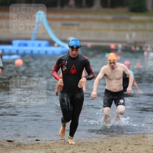 14.09.2025 - Stadtparktriathlon Michael Strokosch http://msf.ph/oto/8867059 14.09.2025 09:49:17 Schwimmen 517, 527, 565, 607 meine-sportfotos.de