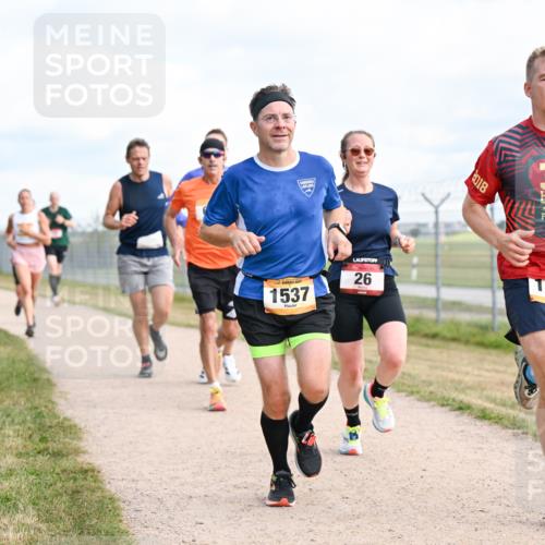 14.09.2025 - Airport Race Dr. Thomas Lammeyer http://msf.ph/oto/8867068 14.09.2025 12:07:52 Laufen 018, 35, 1537, 26, 1867 meine-sportfotos.de