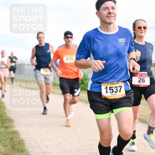 14.09.2025 - Airport Race Dr. Thomas Lammeyer http://msf.ph/oto/8867081 14.09.2025 12:07:53 Laufen 670, 1537, 26, 26 meine-sportfotos.de